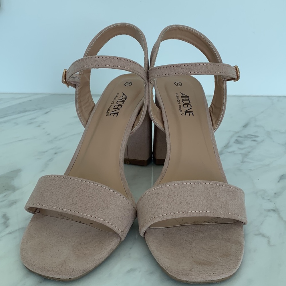 Sandals - Picture 5 of 6